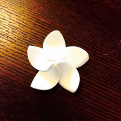 【高品質】プルメリア造花 Sサイズ 6個セット ホワイト スポンジ ハンドメイドにも 2枚目の画像