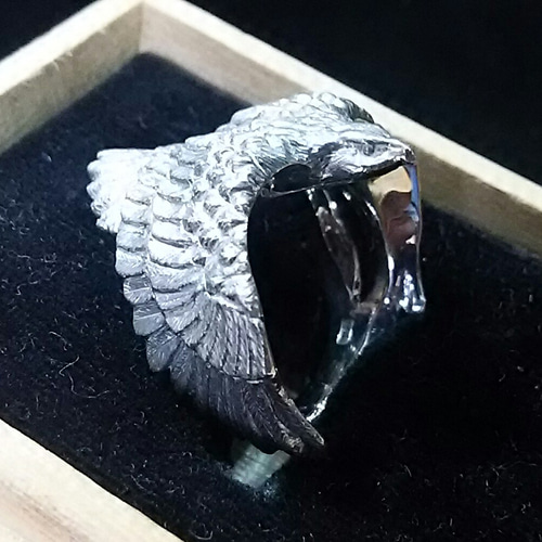 りのさまオーダー品 イヌワシリング シルバー生成り 指輪・リング 鳥造 
