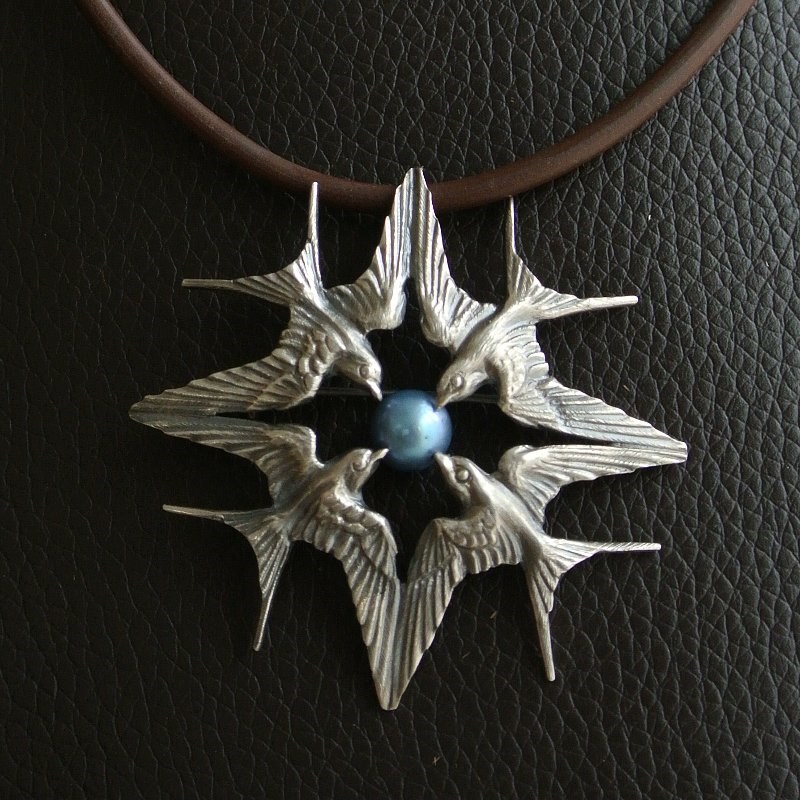 Silver925天然パール　ツバメ４羽のブローチペンダント