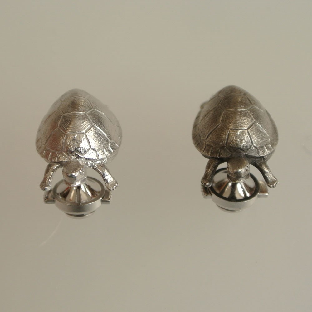 セマルハコガメピンブローチ