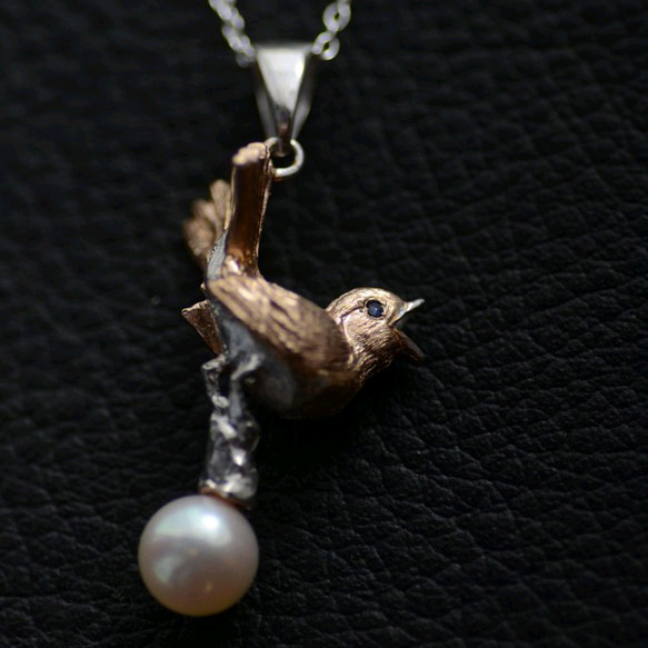 シルバー・パール・サファイヤ コマドリペンダント ネックチェーン付き