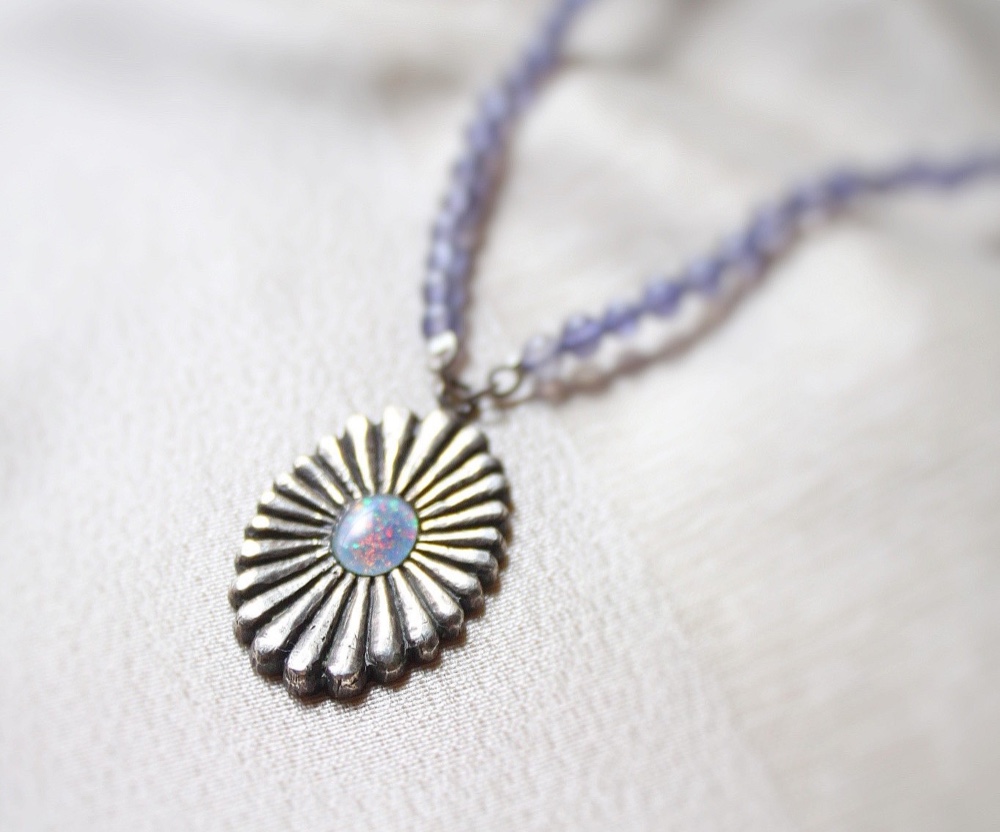 SV・オパール・アイオライトのペンダント