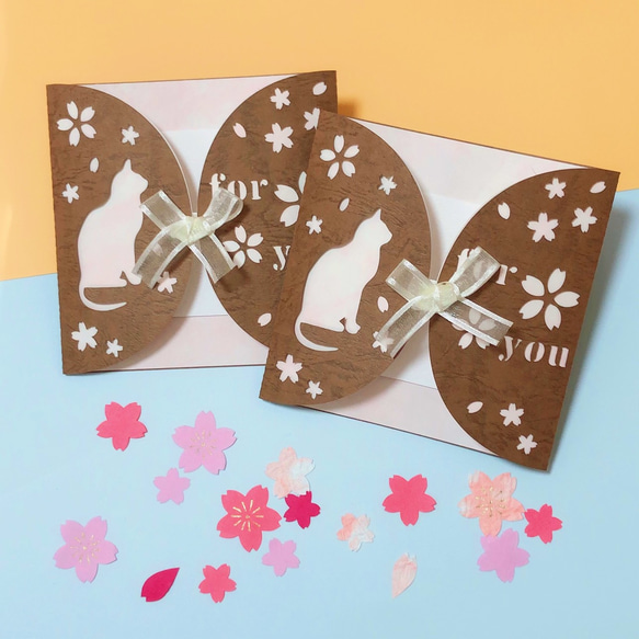 猫と桜のカード Lサイズ〈フォトメッセージカード〉 2枚目の画像