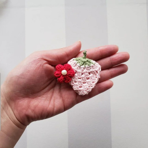 ぷっくりお花 11色 ベビーヘアクリップ 2つ 三連 かぎ針編み