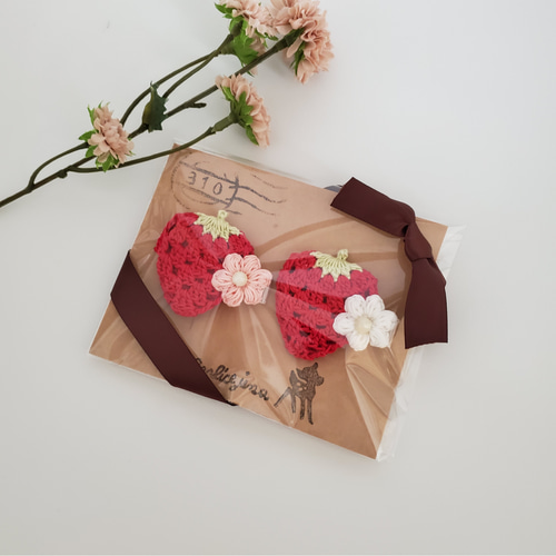 【いちごのクリップ】ベビーヘアクリップ 　♡ ベビーヘアピン セミオーダーメイド Baby Deer Clips ベビー キッズ 赤ちゃん ヘアピン ヘアクリップ ヘア