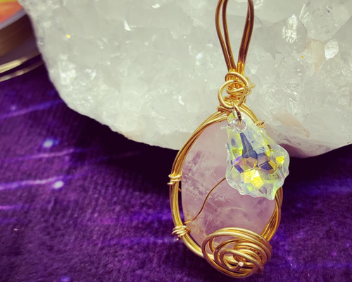 ローズクォーツ ワイヤー　ネックレス ローズクォーツのワイヤーアートネックレストップ ペンダントトップ