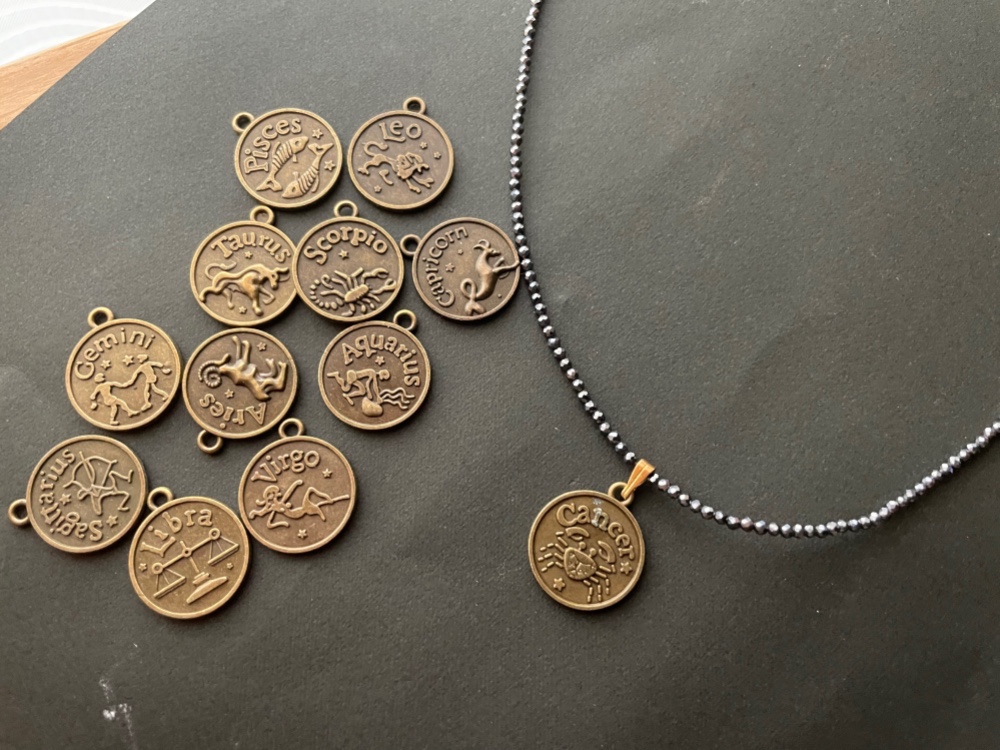 ●シンプルなコインチャーム ●テラヘルツネックレス  ユニセックス