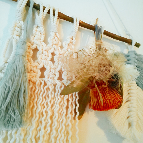 マクラメリーフ×ミニタペストリー×ドライフラワー のガ―ランド