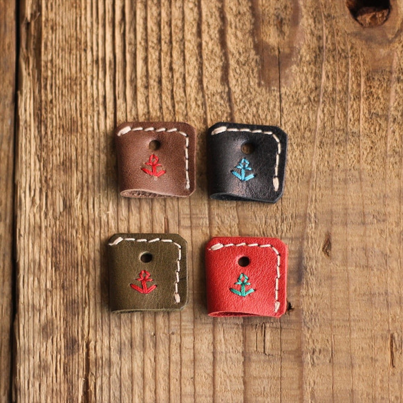 /  免費送貨 / 5 種顏色可供選擇！流行刺繡鑰匙套，可讓您對鑰匙進行顏色編碼 價格合理且受歡迎 免換線顏色 ac-8 第9張的照片
