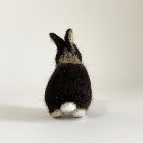 ミニチュア 羊毛フェルト うさぎ ミニチュア ブラックオター