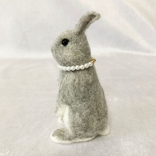 羊毛フェルト うさぎ ミニチュア シルバー うたっち ｜ ネザーランド