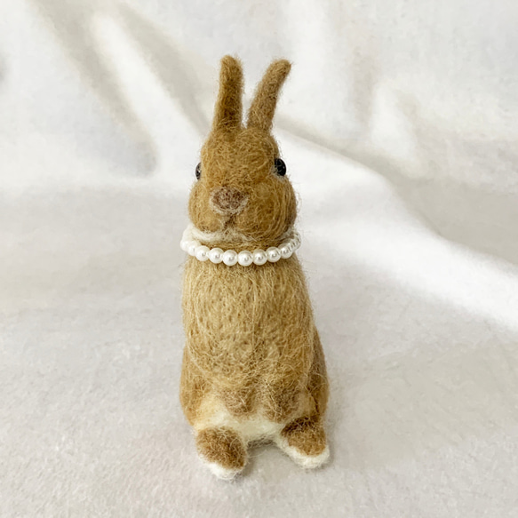 羊毛氈兔微型栗子Utatchi ｜荷蘭矮人Mini Size S兔手騎 第2張的照片