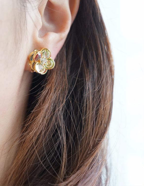 vintage multicolor flower earring 3枚目の画像