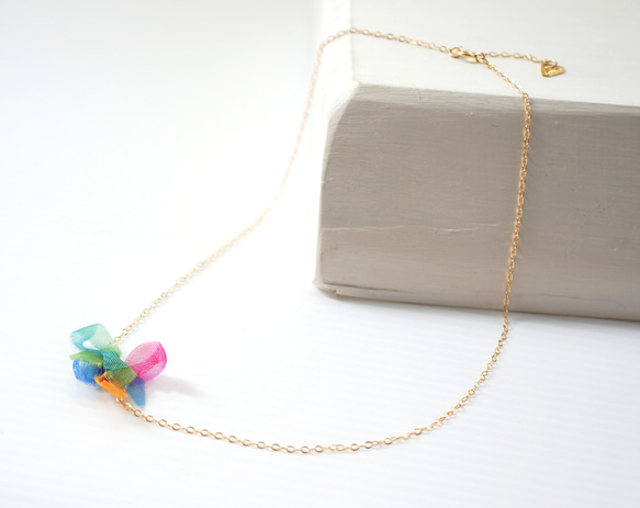 K14gf rainbow flower necklace　 1枚目の画像