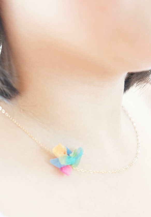 K14gf rainbow flower necklace 第3張的照片