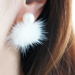 minkfurball pierce white 1枚目の画像