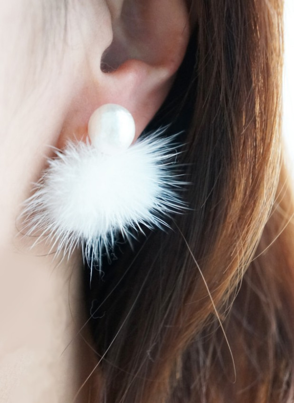 minkfurball pierce white 1枚目の画像