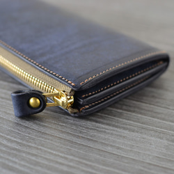少し小ぶりな長財布「ティオ・ネイビー」L字ファスナー 6枚目の画像