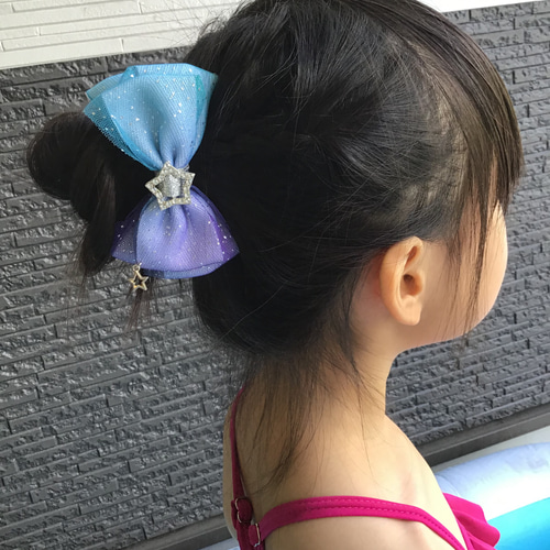 新色❗️人気商品】キラキラ星☆彡 虹色 可愛いな大きなリボン 子供