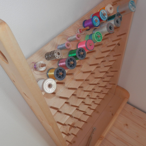 ミシン糸収納棚・ミシン糸付き 39本収納 ロックミシン糸収納棚 自然色 - ROOT'S GALLERY | minne