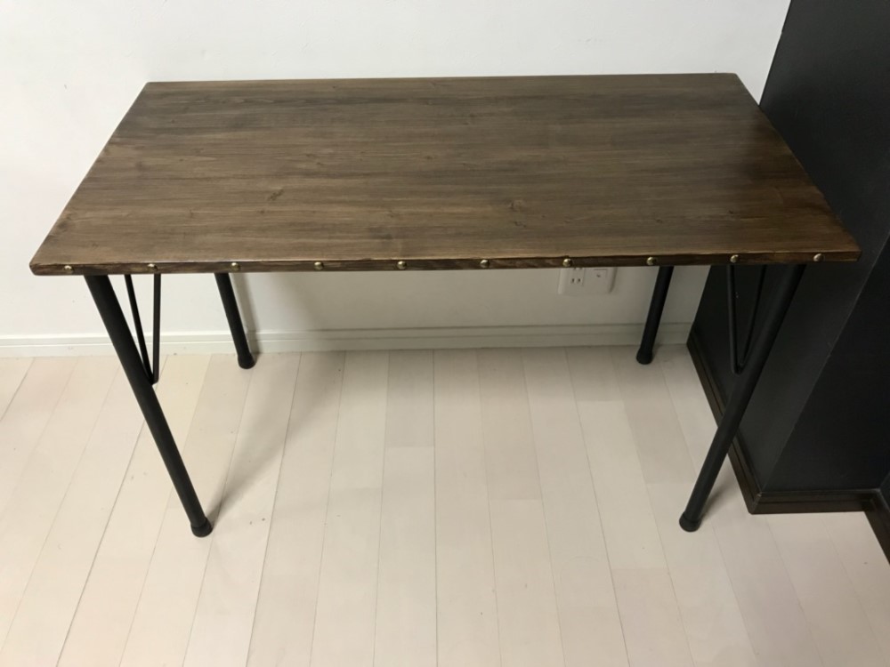 アイアンテーブル　いす鋲　カメ