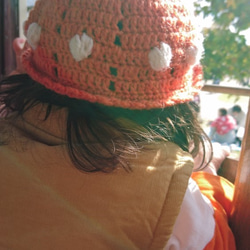 暖かいウール100％洗えるベビーキッズ用帽子～ポンポンキャップキャロットオレンジ 4枚目の画像