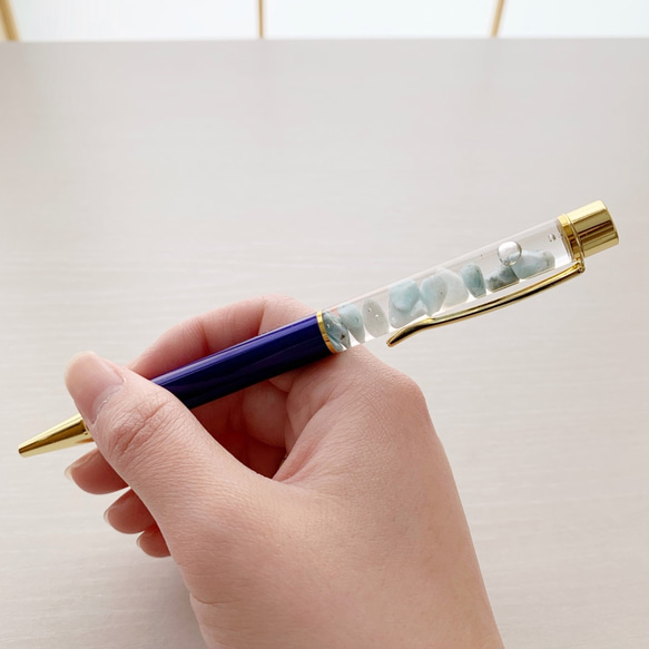 天然石さざれ入りボールペン . ° ＊ ラリマー ＊ ° . ペン・筆記用具