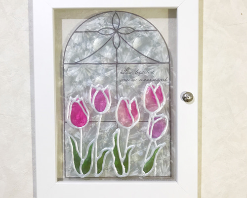 アンティーク風　輸入　ステンドグラス　ガラス　チューリップ 透き通るチューリップ|アンティークステンドグラス風デザイン|クリア