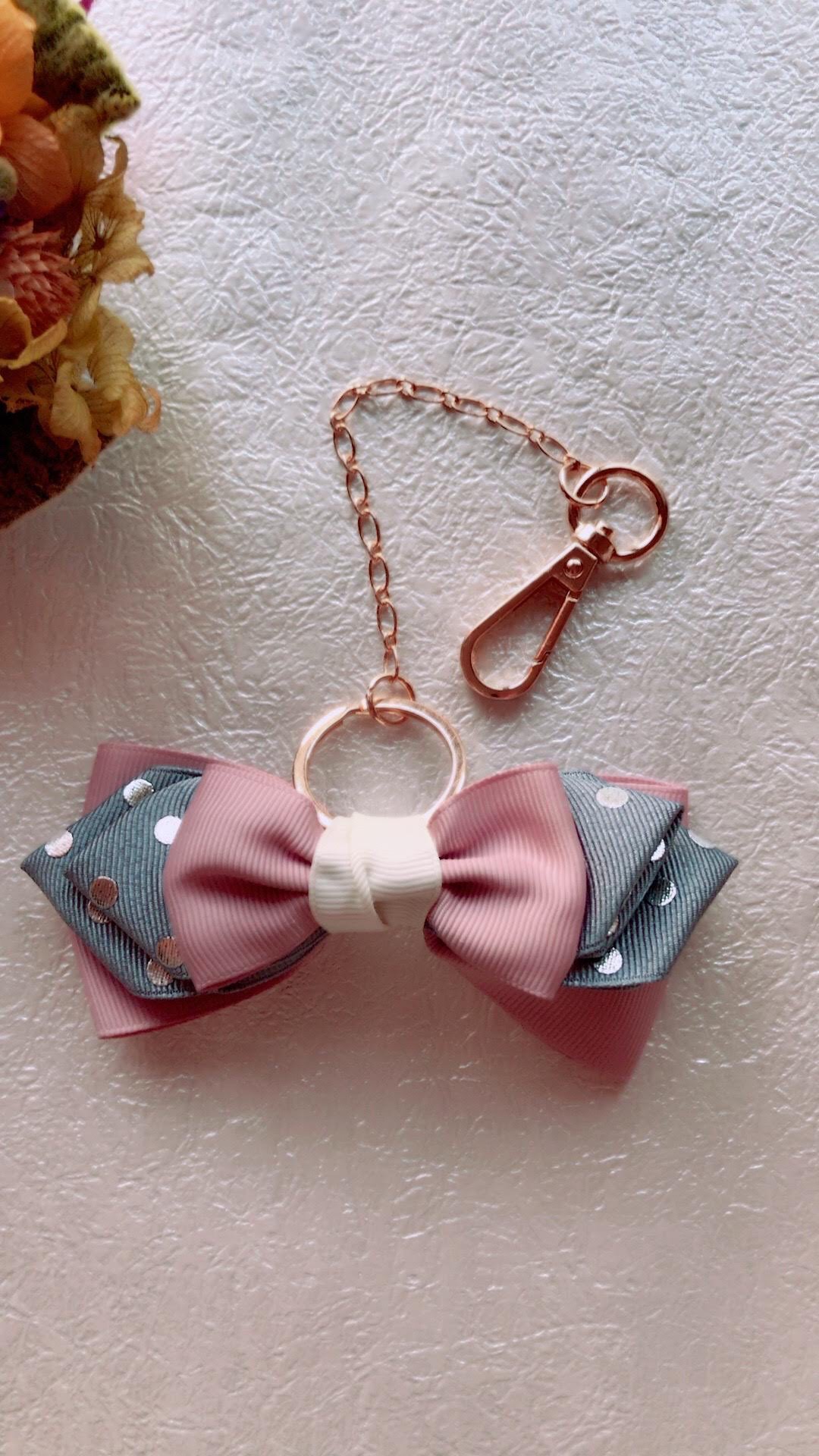 ホワイトパール リボンチャーム