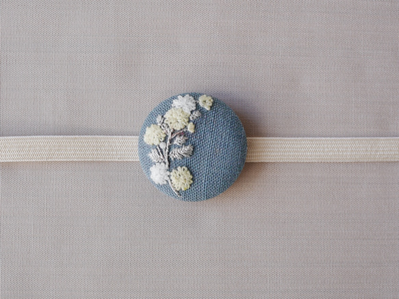 【手工刺繡】EBCS04 菊花（胸針/腰帶扣環） 第4張的照片