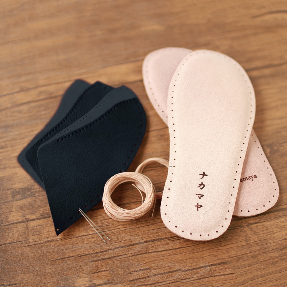 【在庫限り特別価格！】送料込み　黒　おうちで縫える本革ルームシューズ　キット