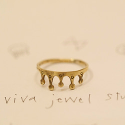 再次上架訂製黃銅 TIARA 戒指 第5張的照片