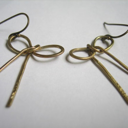 再次上架訂製黃銅絲帶耳環 第2張的照片
