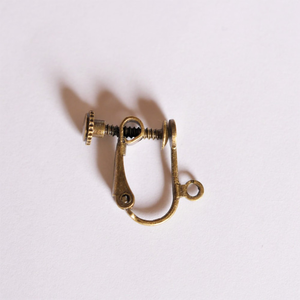 黃銅和銀富有成效的耳環（穿孔耳環）定制 第5張的照片