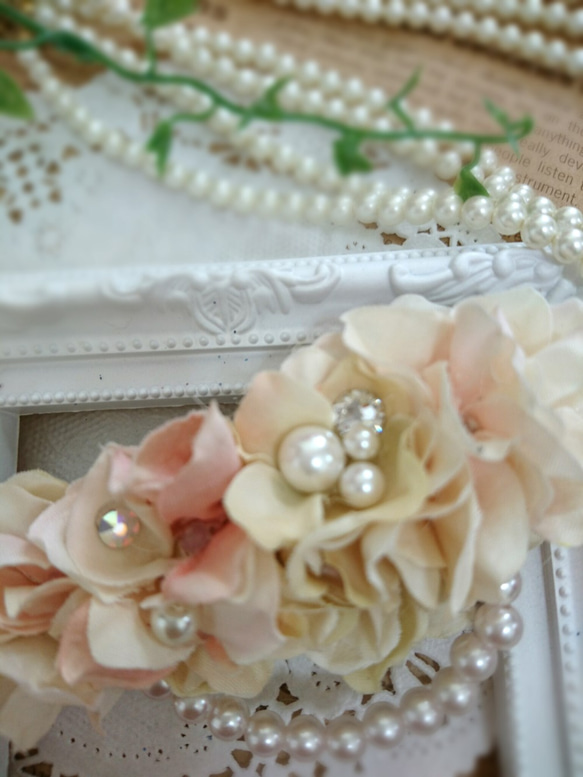 瓦萊塔的蓬鬆花瓣淡粉色珍珠 第2張的照片