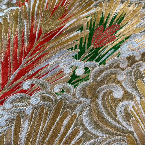 A846★逸品‼️豪華刺繍‼️正絹テーブルランナー2m10cm A846☆逸品‼️豪華刺繍‼️正絹テーブルランナー2m10cm - メルカリ