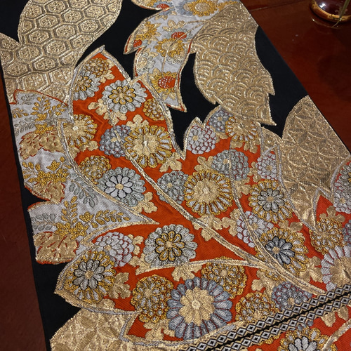 【1点もの】花柄 正絹高級帯テーブルランナー 0_562ef09627abf7cfb11481a42d64