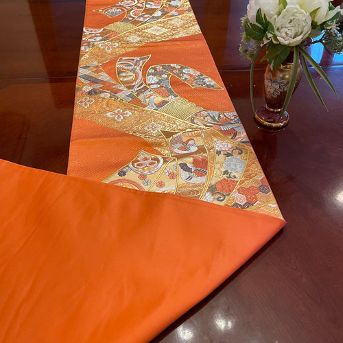 豪華刺繍 正絹帯から作ったテーブルランナーテーブルクロス オレンジに