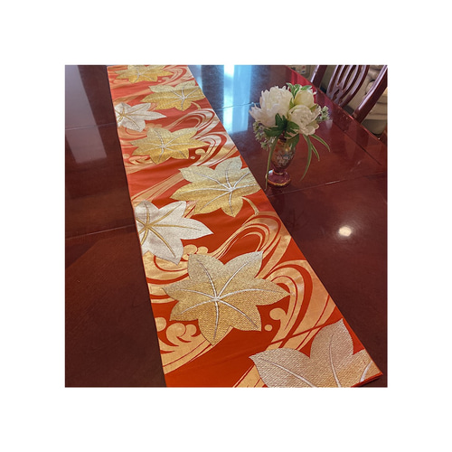 豪華刺繍 帯から作った正絹テーブルランナー オレンジに波と紅葉