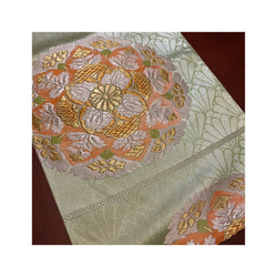 豪華刺繍　正絹帯から作ったテーブルランナー　グリーンに大輪の花　062 3枚目の画像
