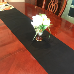 豪華刺繍　テーブルランナー黒　帯リメイク 3枚目の画像