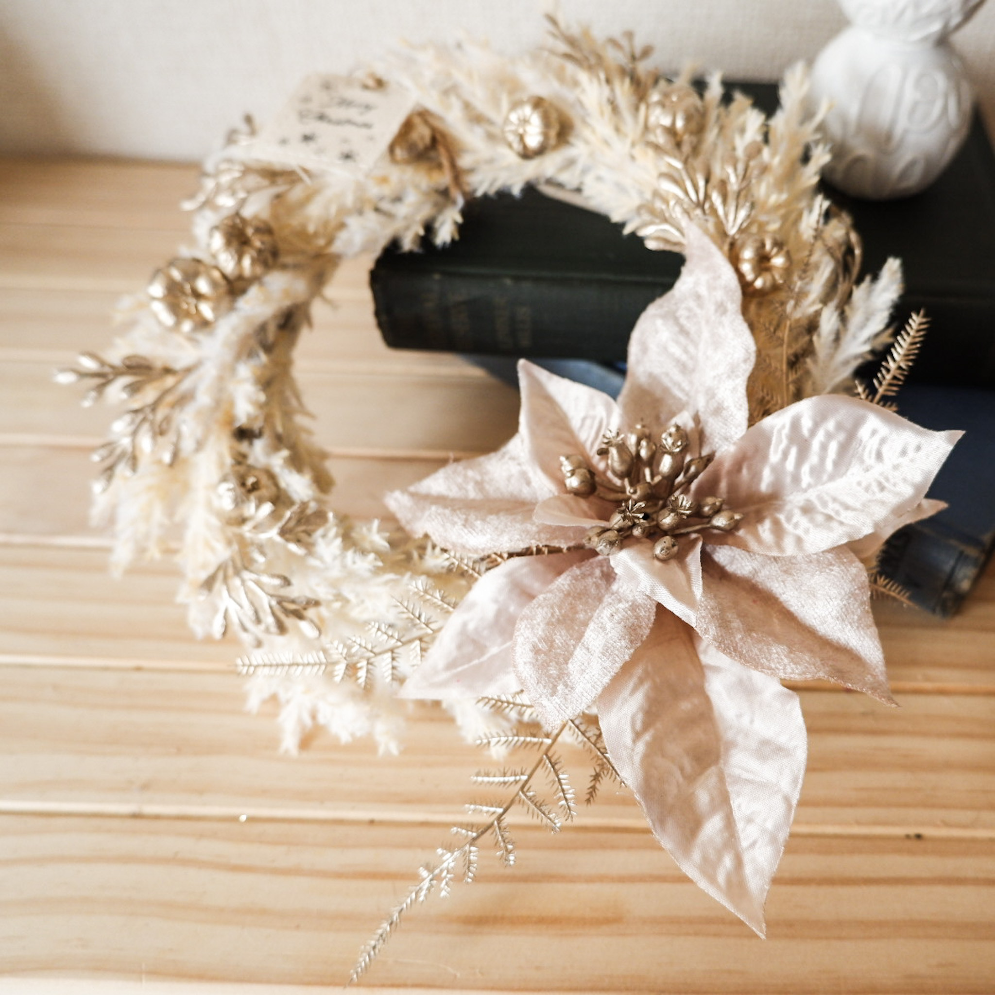 No162 ロイヤルブルー＆ホワイト❄︎.*大人のクリスマスリース☃︎*.‎