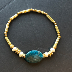 Les Ann •宇宙星空 天然藍磷灰石 淡水珍珠 黃銅手鍊。（LA1208) 第3張的照片