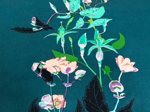 Anna Maria Horner 110cm x 50cmずつ切売 - 凛とした花/Teal 1枚目の画像