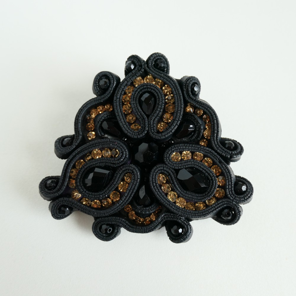 【送料無料】ソウタシエ風ブローチ