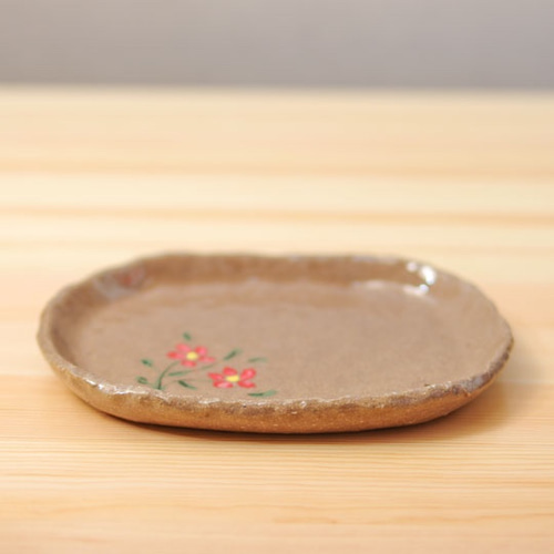 ワンポイントのお花の絵付が可愛らしいお皿 小皿 しづさん 通販