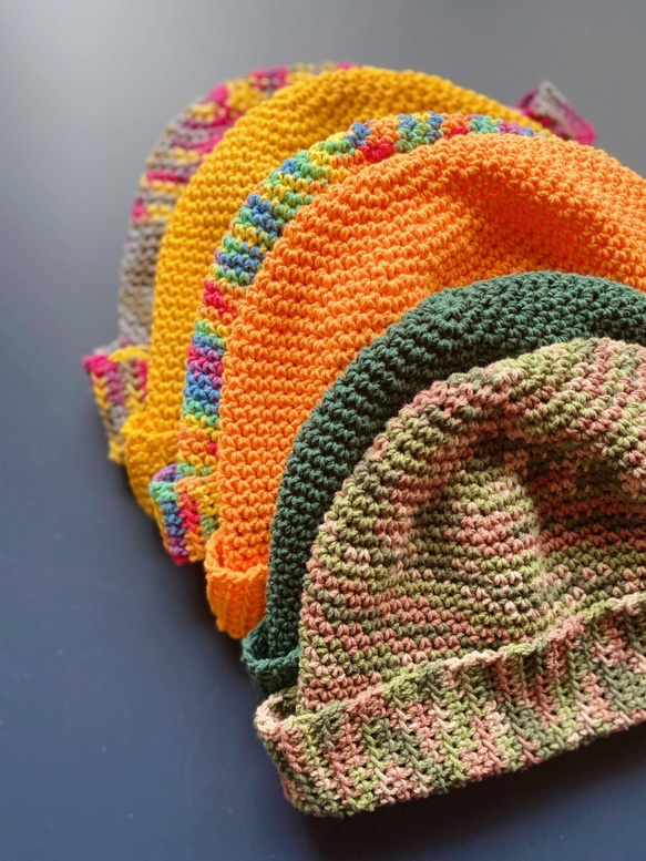 Y.O.U.手工編織單色短帽-暖橘 第8張的照片