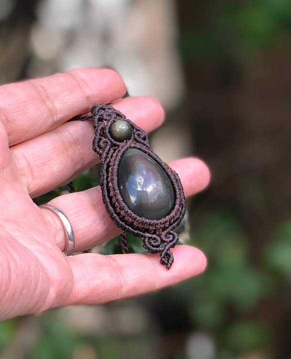 レインボーオブシディアンのマクラメネックレス ネックレス