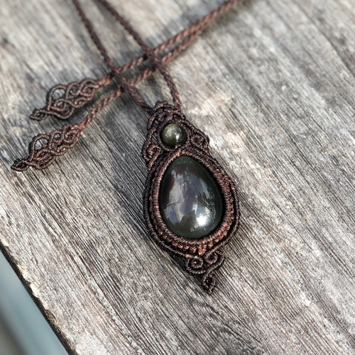 レインボーオブシディアンのマクラメネックレス ネックレス