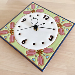 スペインタイル掛け時計(チューリップ) 3枚目の画像